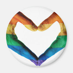 Hände gemalt als Regenbogen-Herz Magnet