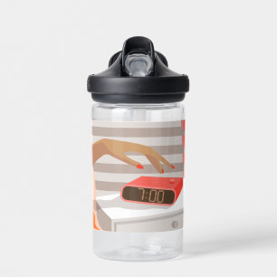 Händeschalten der Frauen auf den Knopf für den Wec Trinkflasche