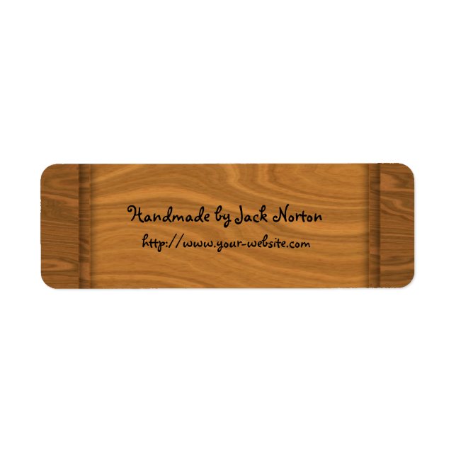 Handgefertigt aus Holz (Vorne)