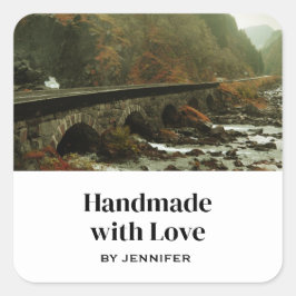 Handgefertigt mit Liebe Herbst Wald und Fluss Foto Quadratischer Aufkleber