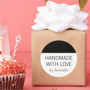 Handgefertigt mit Liebe von Name Black Gold Runder Aufkleber