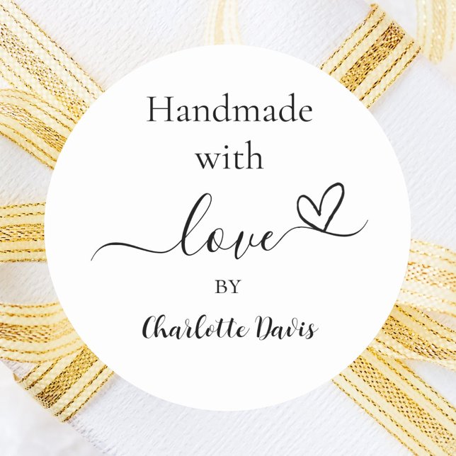 Handgefertigt mit Schwarz-weißer Liebe Runder Aufkleber (Von Creator hochgeladen)