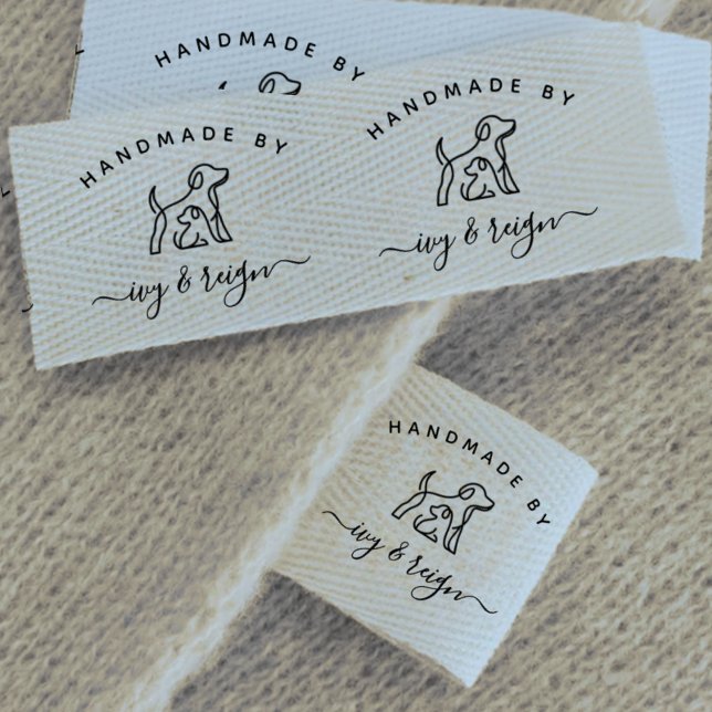 Handgefertigtes Script-Logo mit individuellem Schn Ripsband (Von Creator hochgeladen)