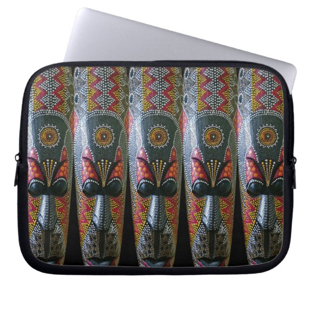Handgemalte afrikanische Stammesmaske Laptopschutzhülle (Vorderseite)