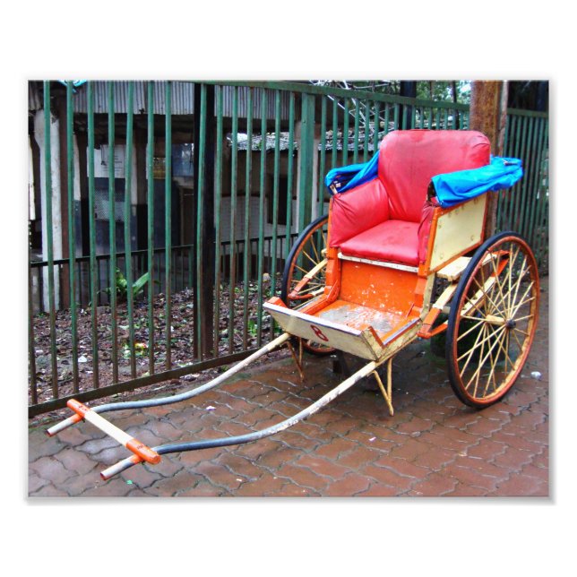 Handgepulste Rickshaw in Kalkutta (Indien) Fotodruck (Vorne)