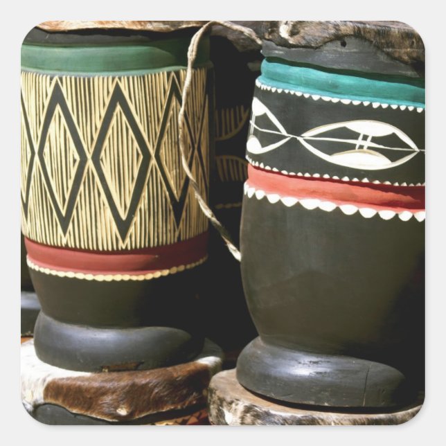 Handgeschnitzte Trommeln, Livingston, Sambia Quadratischer Aufkleber (Vorderseite)