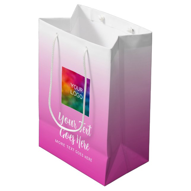 Handgeschriebenes Logo hier Rosa benutzerdefiniert Mittlere Geschenktüte (Vorderseite Schrägansicht)