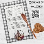 Handgeschriebenes Rezept Grau Kariertes Foto Geschirrtuch<br><div class="desc">Graues und weißes Buffalo Kariert. Fügen Sie ein Foto Vorlage Look of Handwriting Küchentuch. Geben Sie Ihr eigenes Rezept ein oder behielt das Kochrezept meiner Oma. Erstellen Sie Ihr eigenes Rezept-Sake. Unsere Personalisierten Produkte sind aus jedem Grund tolle Geschenke.</div>