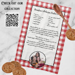 Handgeschriebenes Rezept Keepake Red Buffalo Foto  Geschirrtuch<br><div class="desc">Rot & Weißes Buffalo kariert. Fügen Sie ein Foto Template Küchentuch. Geben Sie Ihr eigenes Rezept ein oder behielt das Kochrezept meiner Oma. Erstellen Sie Ihr eigenes Rezept-Sake. Unsere Personalisierten Produkte sind aus jedem Grund tolle Geschenke.</div>