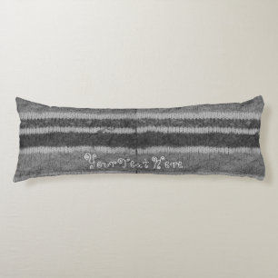 handgestrickte schwarz-weiße Streifen Seitenschläferkissen