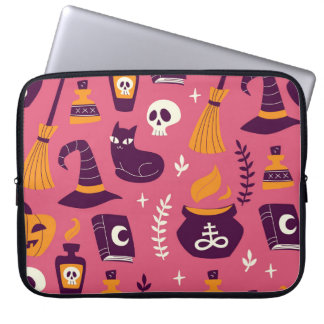 Handgezeichnet Halloween, sprichwörtlich nahtlos. Laptopschutzhülle