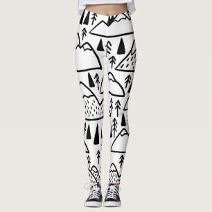 HandGezeichnet Vintage Berge und Bäume. Leggings