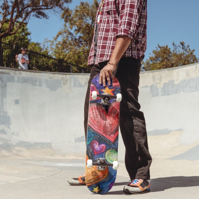 Handgezeichnete Herzen und Sterne Skateboard (Außenbereich 2)