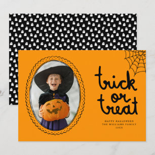 Handgezeichnete Rahmen Trick oder Treat Halloween  Karte