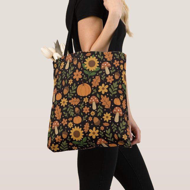 Handgezeichnete rustikale Herbstmuster-Tasche (Von Nahem)