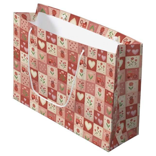 Handgezeichnete süße Patchworkarbeit - große Gesch Geschenktüte (Vorderseite Schrägansicht)