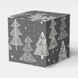 Handgezeichnete Weihnachtsbäume schneit im Chalkbo Geschenkschachtel