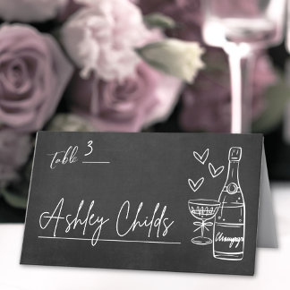 Handgezeichnete Whimsical Chalkboard-Hochzeit Platzkarte