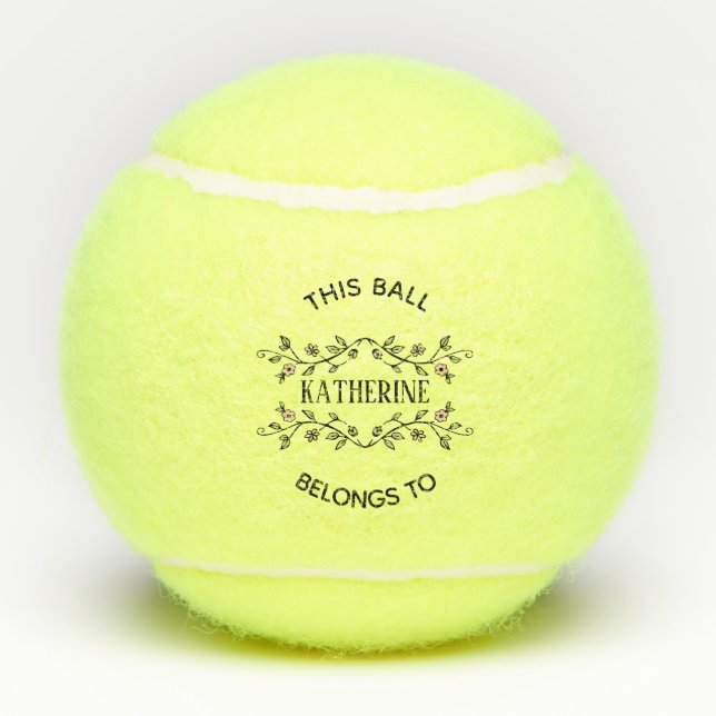 Handgezeichneter Blumendoodle Name Tennisbälle (Rückseite)