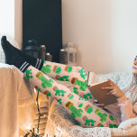 Handgezeichnetes Kaktusmuster Leggings<br><div class="desc">Ein Muster verschiedener Kakteen,  die in verschiedenen Töpfchenfarben gepflanzt werden. Sie sind auf einem hellrosa Hintergrund platziert und von Kakteen-Nadelformen umgeben. Jeder Kaktus ist mit Aquarellen in hellgrünen Farbtönen gefärbt!</div>