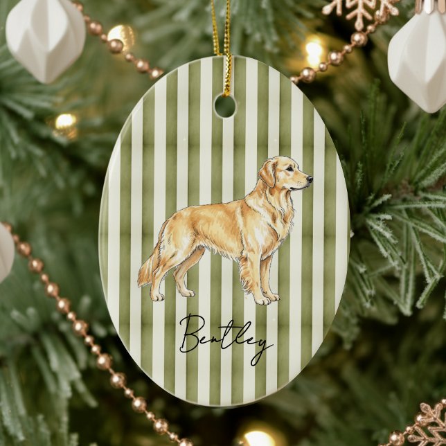 Handgezeichnetes Portrait Sketch Goldener Retrieve Keramik Ornament (Celebrate the holidays with this timeless, vintage striped pet portrait! )