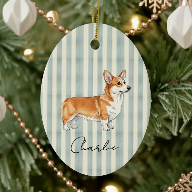 Handgezeichnetes Portrait Wasserfarbe Corgi Keramik Ornament (Celebrate the holidays with this timeless, vintage striped pet portrait! )