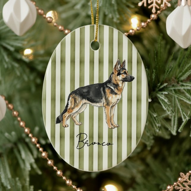 Handgezeichnetes Portrait Wasserfarbe Deutscher Sc Keramik Ornament (Celebrate the holidays with this timeless, vintage striped pet portrait! )
