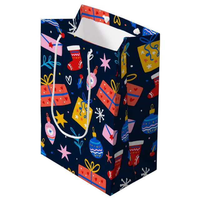 Handgezeichnetes Weihnachtsmuster, Mitternacht Mittlere Geschenktüte (Vorderseite Schrägansicht)