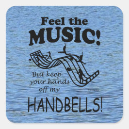 Handglocken fühlen sich wie der Aufkleber auf dem