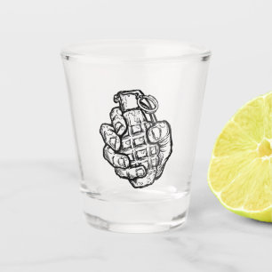Handgranate im Comic Schnapsglas