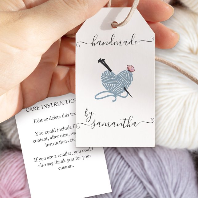 Handmade by Individuelle Name Yarn Heart Geschenkanhänger (Handmade by .. gift tag with after care instructions .. ideal for knitting and other yarn crafts)
