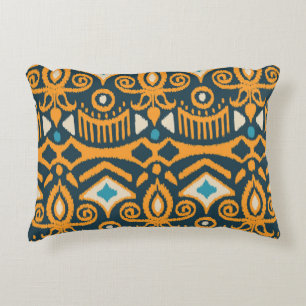 Handmade Ikat: ethnisches Stoffmuster Dekokissen