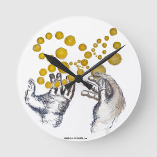 Hands Outstretched with Golden Globes Artist Clock Runde Wanduhr