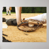 Handschuh des Baseballspielers, der die Runner aus
