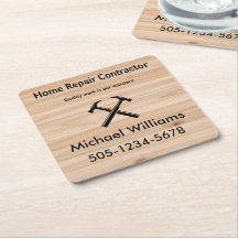Handwerker-Vertragshammer-Logo aus rustikalem Holz