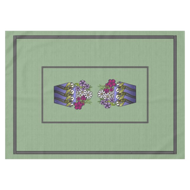 Handwerkerin Lily Vase 60" x 84" Tischdecke (Vorderseite (Horizontal))