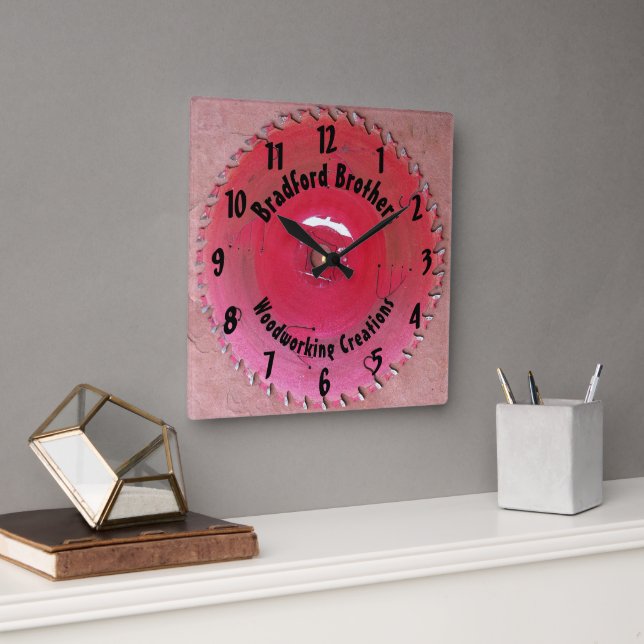 Handyman Woodworking Red Saw Blade Individuelle Na Quadratische Wanduhr (Büro)