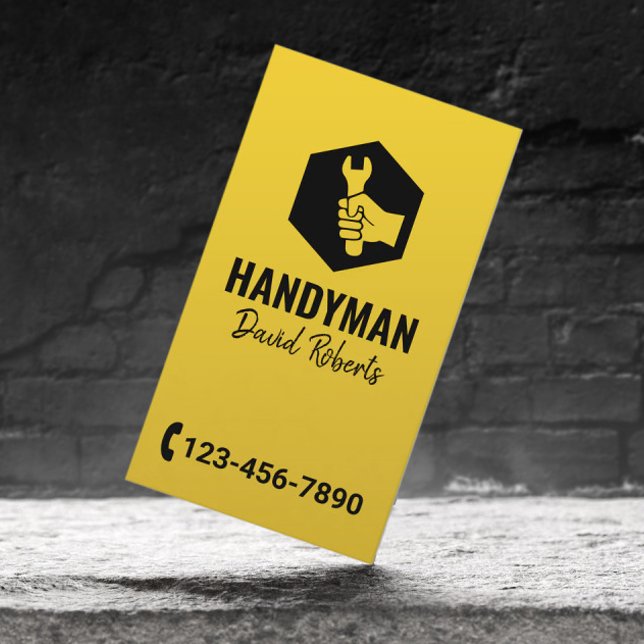Handyman Wrench Hand Logo Gold Reparaturservice Visitenkarte (Von Creator hochgeladen)