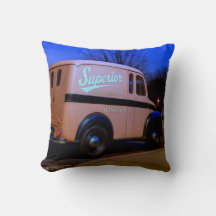 HANFORD IN DER DUSK. SUPERIOR MÄDCHEN LIEFERLKW.