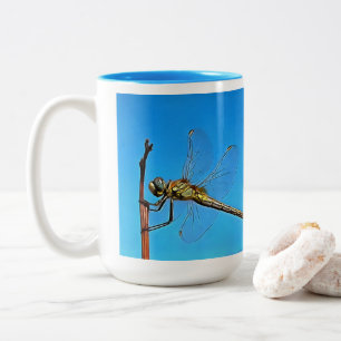 Hang auf die künstlerische Libelle gegen Cerulean  Zweifarbige Tasse