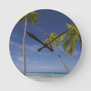 Hängematten und Palmen, Plantation Island Resort Runde Wanduhr