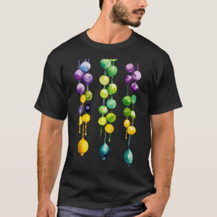 Hängende Mardi Gras-Perlen in Gold Grün und Lila  T-Shirt