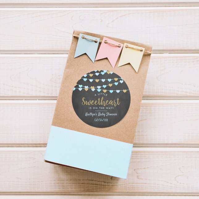 Hanging Liebe Herz Kleine Sweetheart Baby Dusche Runder Aufkleber (Von Creator hochgeladen)