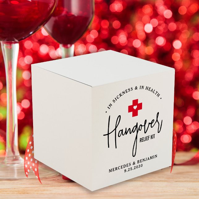 Hangover Relief Kit Personalisiert Wedding Square Geschenkschachtel (Von Creator hochgeladen)