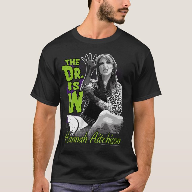 Hannah Aitchison - der Dr. Ist HEREIN! T-Shirt (Vorderseite)
