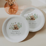 HANNAH Boho Summer Bear Bee Woodland Baby Shower Pappteller<br><div class="desc">Die Teller aus der Hannah Collection sind perfekt für eine Babydusche im Hinterhof. Dieses niedliche Design mit einem geschlechtsneutralen Tiermotiv zeigt einen Babybär mit Hummeln,  weißen Blume und Sommergrünen. Personalisieren Sie Ihre Baby Dusche Teller mit dem Namen der Mutter zu sein und das Duschdatum.</div>