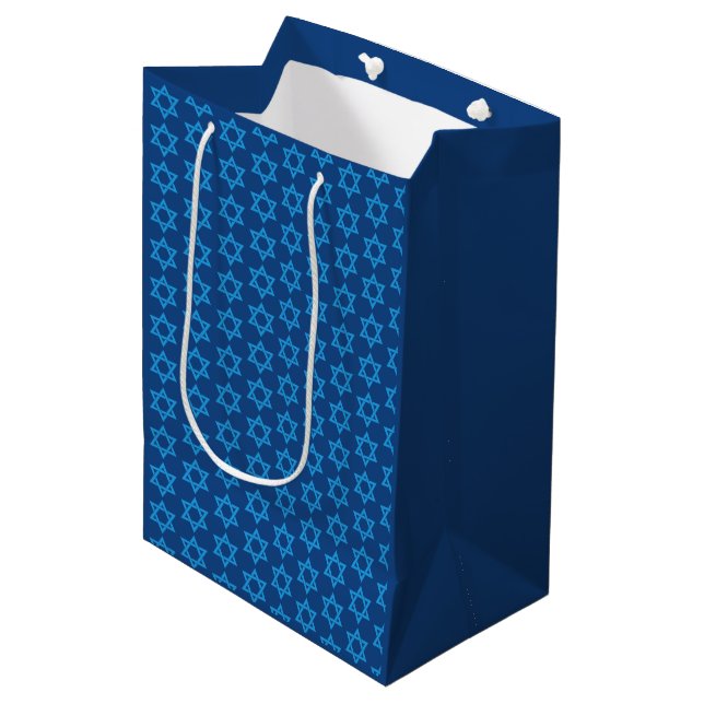 Hannukah White Star von David Gift Bag Mittlere Geschenktüte (Vorderseite Schrägansicht)
