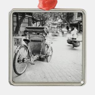 Hanoi Vietnam, Cyclo im alten Hanoi Ornament Aus Metall