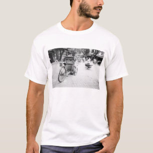 Hanoi Vietnam, Cyclo im alten Hanoi T-Shirt