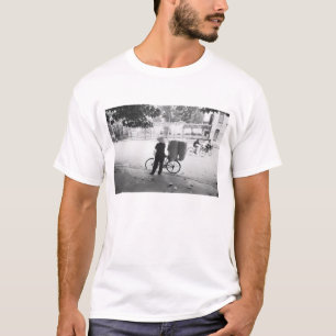 Hanoi Vietnam, Fahrradlieferantin (NR) T-Shirt